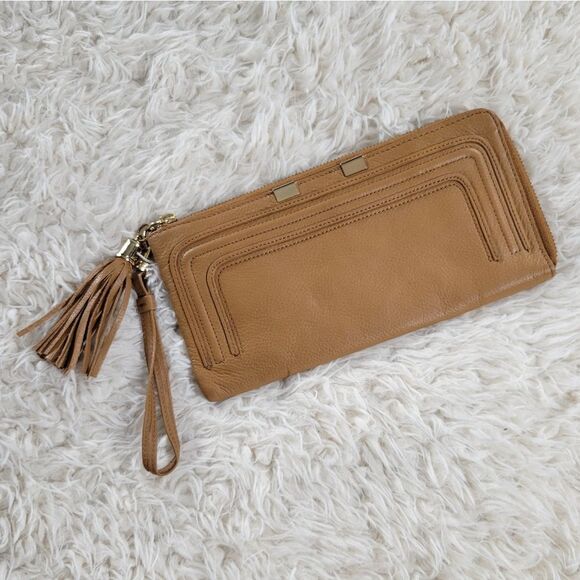 Danier Leather Saddle Brown Wristle Wallet - Picture 1 of 7